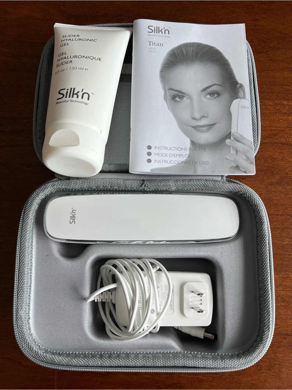 Silk'n Titan White Facial Skincare LED Device with Hyaluronic Gel